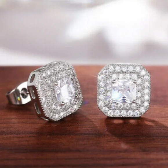 NWT DIAMOND LUXURY Sterling silver Stud Earrings - Picture 4 of 4